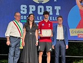 Sport sotto le stelle, premiazione per Filippo Federici (Campione toscano ciclismo juniores, grazie alla vittoria a Mercatale - Team Vangi)
